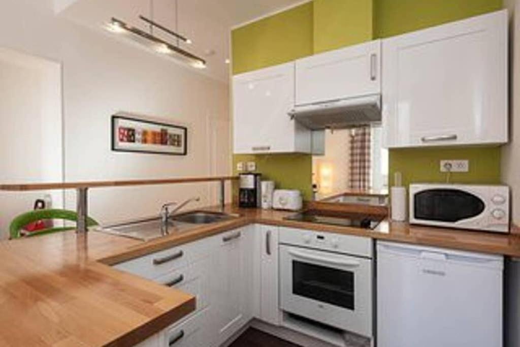 Barla 3 - A Spacious One Bedroom Apartment Near Place Garibaldi Nisa Exterior foto